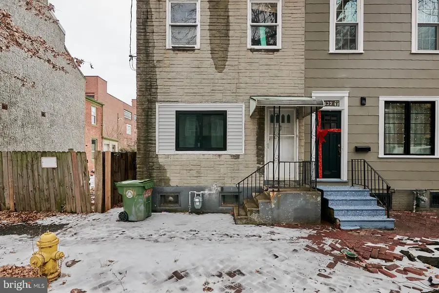 434 S 6th St, Reading, PA 19602 - Image #2