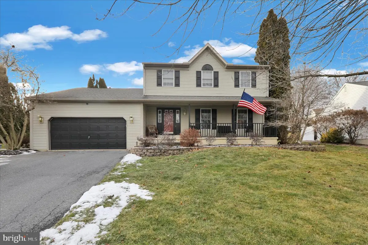 125 Shire Ln, Wernersville, PA 19565 - Image #1
