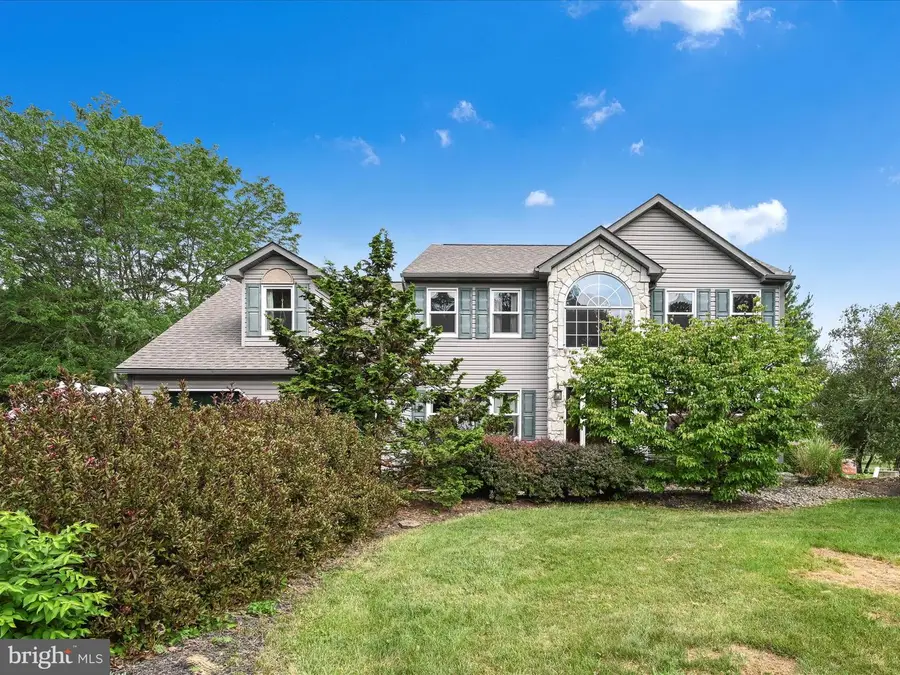 13 Timothy Dr, Mertztown, PA 19539 - Image #2
