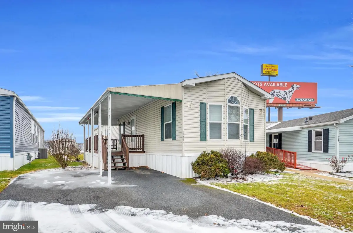 1025 Yarrow Ave, Reading, PA 19605 - Image #1