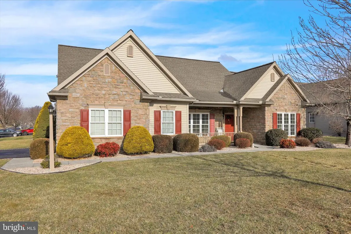 195 Sweet Birch Ln, Womelsdorf, PA 19567 - Image #1