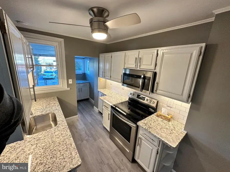 389 Oak Ter, Reading, PA 19611 - Image #3