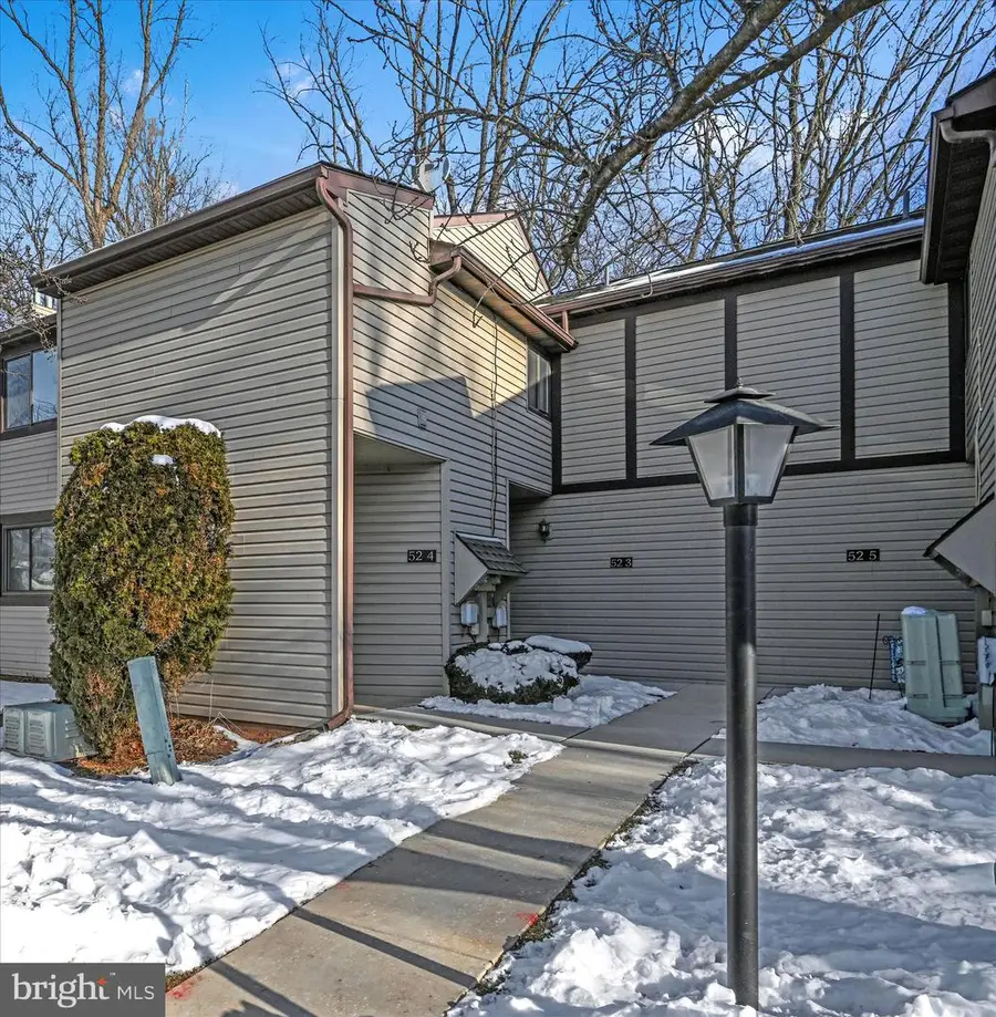 52-4 Holly Dr, Reading, PA 19606 - Image #2