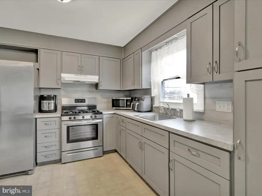 3015 Marion St, Reading, PA 19605 - Image #3