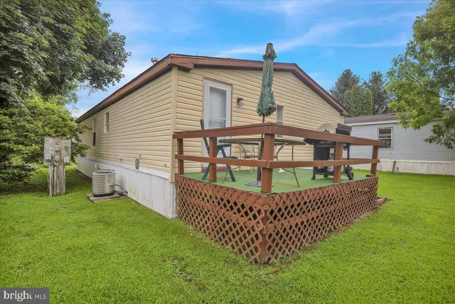 703 1st Street Ext, Hamburg, PA 19526 - Image #3