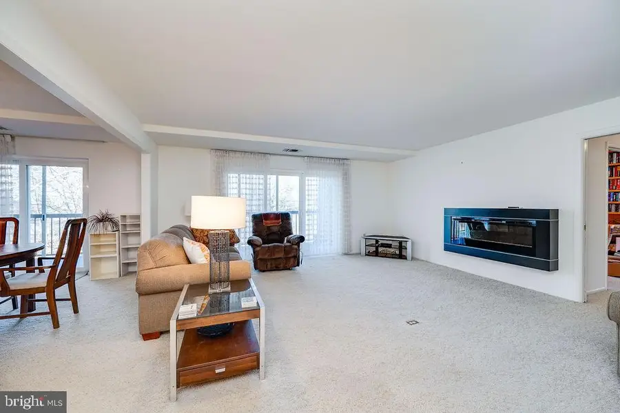 1375 Pershing Blvd #404, Reading, PA 19607 - Image #3