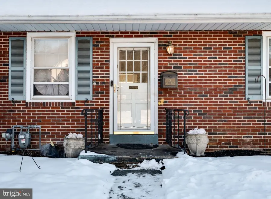 9 W 35th St, Reading, PA 19606 - #3