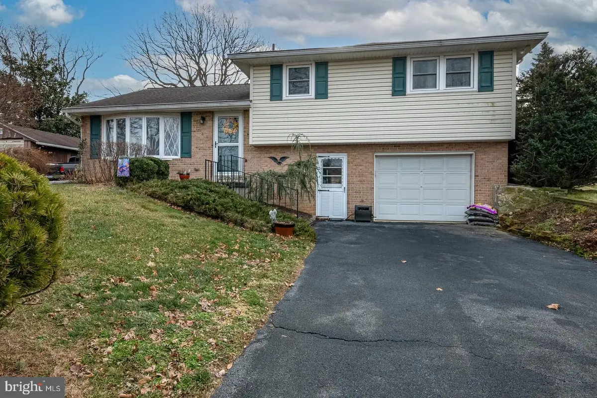 732 Georgia Ave, Reading, PA 19605 - Image #1