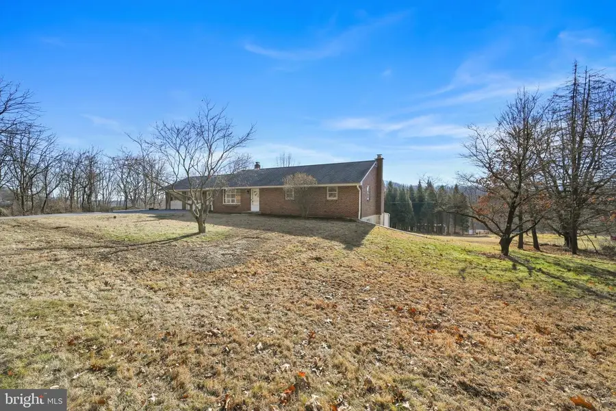 3137 E Galen Hall Rd, Reinholds, PA 17569 - Image #3