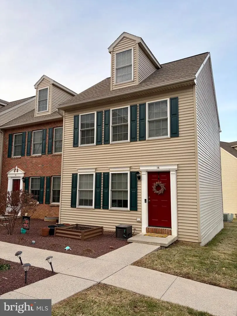 14 Weiser Ct, Womelsdorf, PA 19567 - Image #1