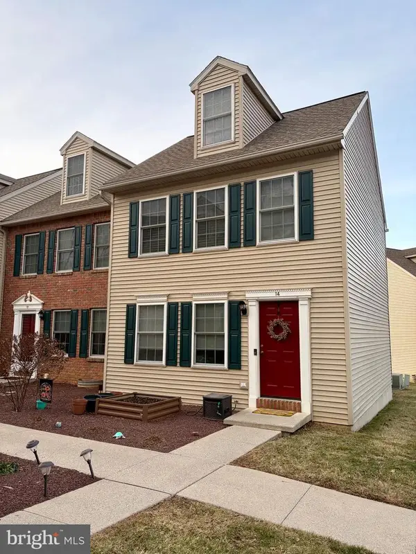 14 Weiser Ct, WOMELSDORF, PA 19567