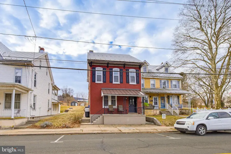 244 E High St, Womelsdorf, PA 19567 - Image #3