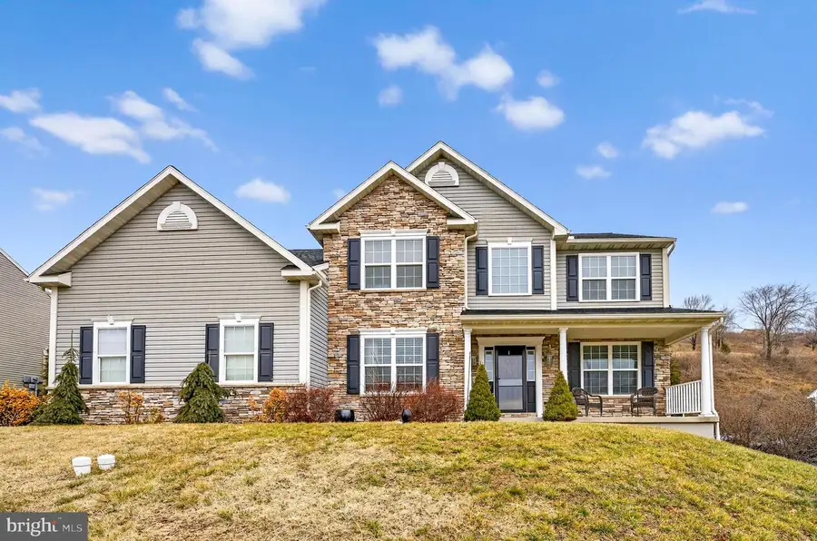 647 Seem Dr, Kutztown, PA 19530 - Image #2