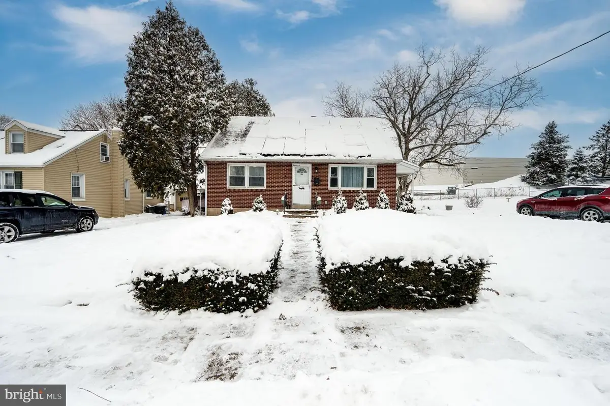 101 Girard Ave, Reading, PA 19605 - Image #1