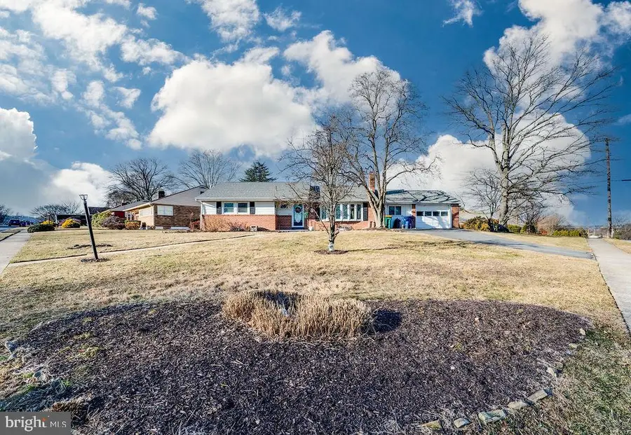 3107 Octagon Ave, Reading, PA 19608 - Image #2