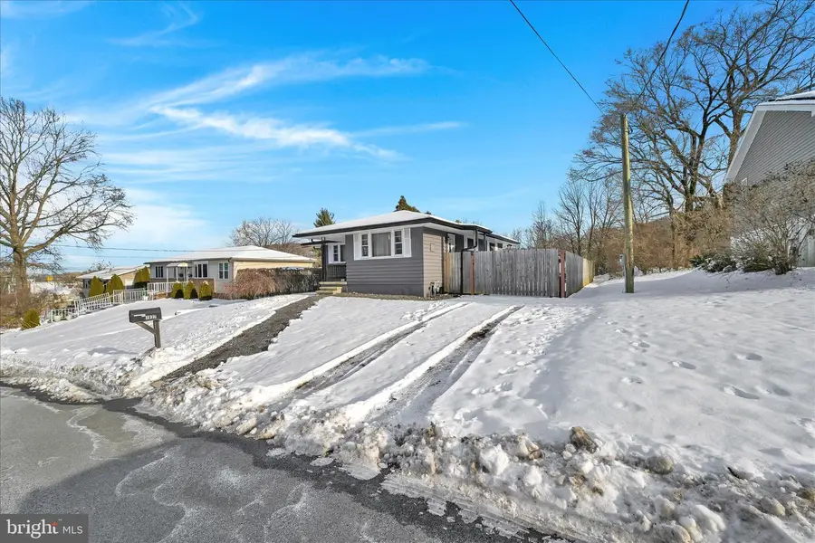 1837 Old Spring Valley Rd, Reading, PA 19604 - Image #2