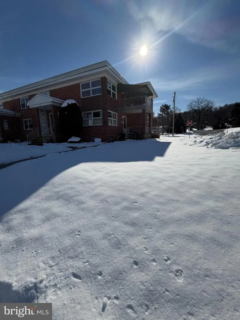 118 Gretchen Dr, Reading, PA 19607 - Image #2