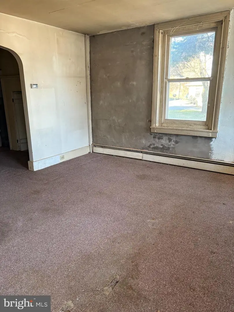 104 S 2nd St, Womelsdorf, PA 19567 - Image #3