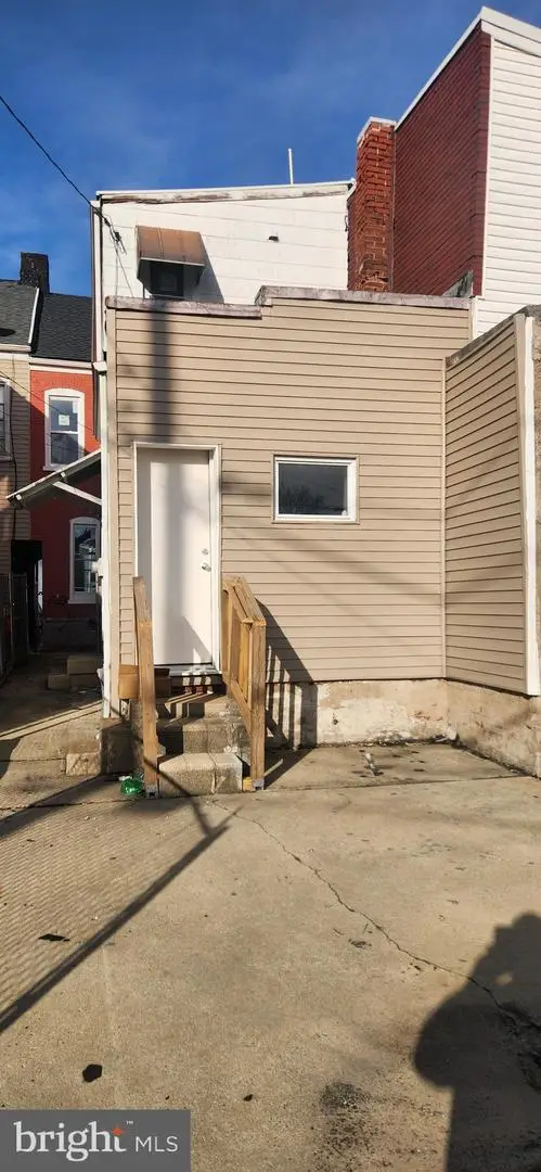 120 W Buttonwood St, Reading, PA 19601 - Image #2