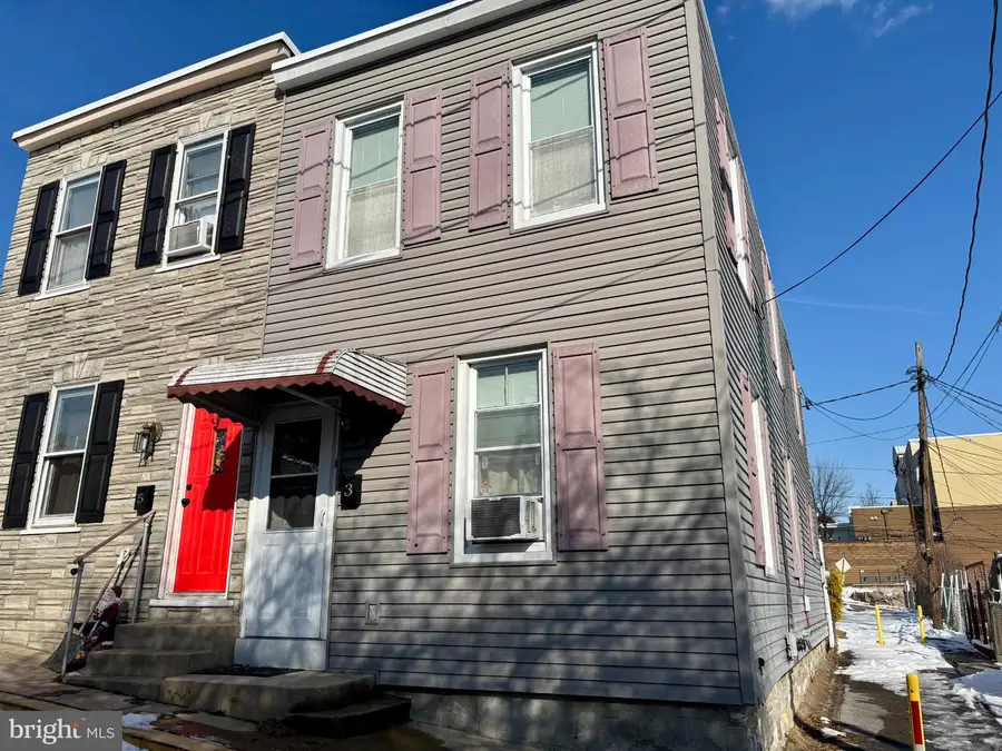 3 Grape St, Reading, PA 19611 - Image #2