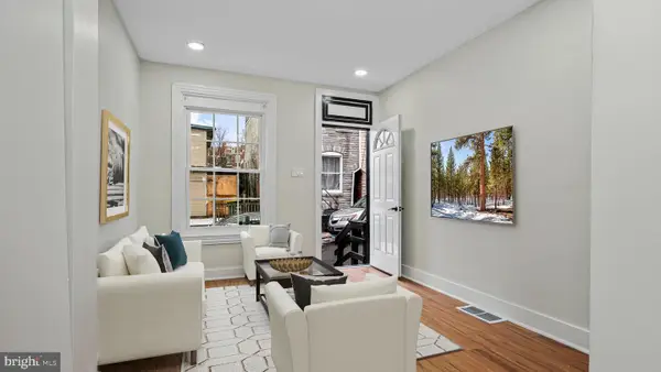 530 Maple St, READING, PA 19602