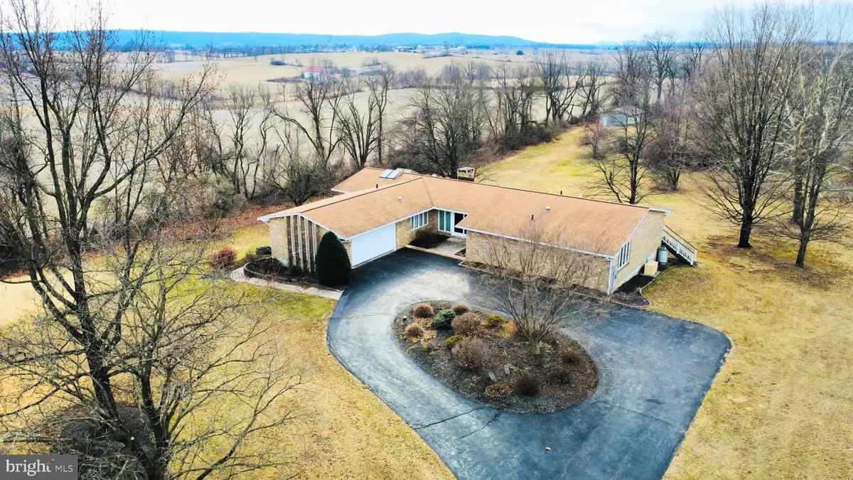 464 Krause Rd, Fleetwood, PA 19522 - Image #1