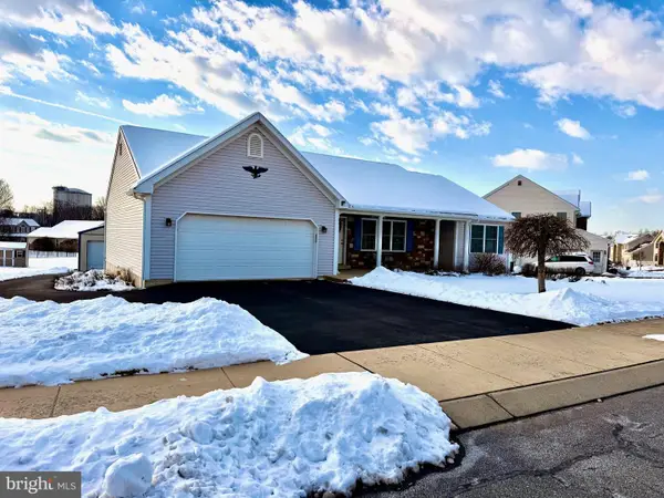 28 Versailles Ct, READING, PA 19605