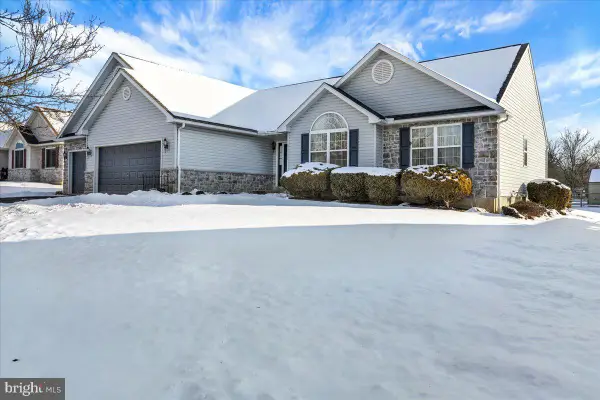 28 Sagebrook Dr, READING, PA 19606