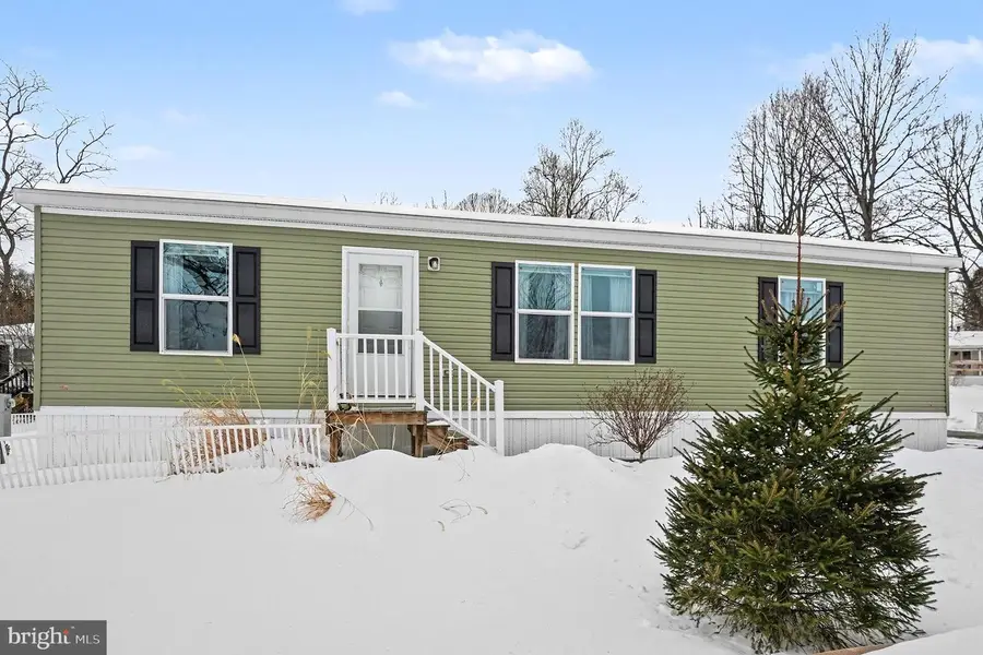 84 Mansfield Dr, Macungie, PA 18062 - Image #2