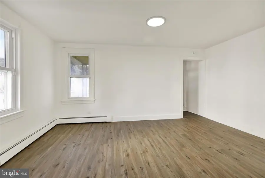 23 N Front St, Womelsdorf, PA 19567 - Image #3