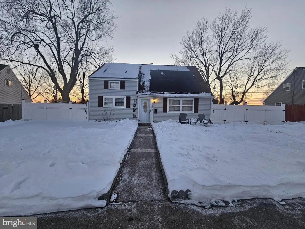 906 Sutters Mill Ln, Temple, PA 19560 - Image #1