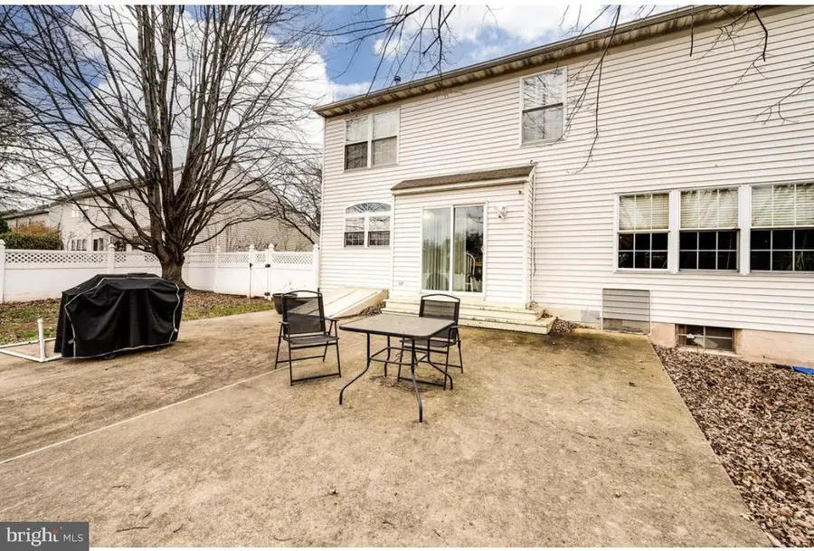 390 Wingspread Dr, Reading, PA 19606 - Image #3