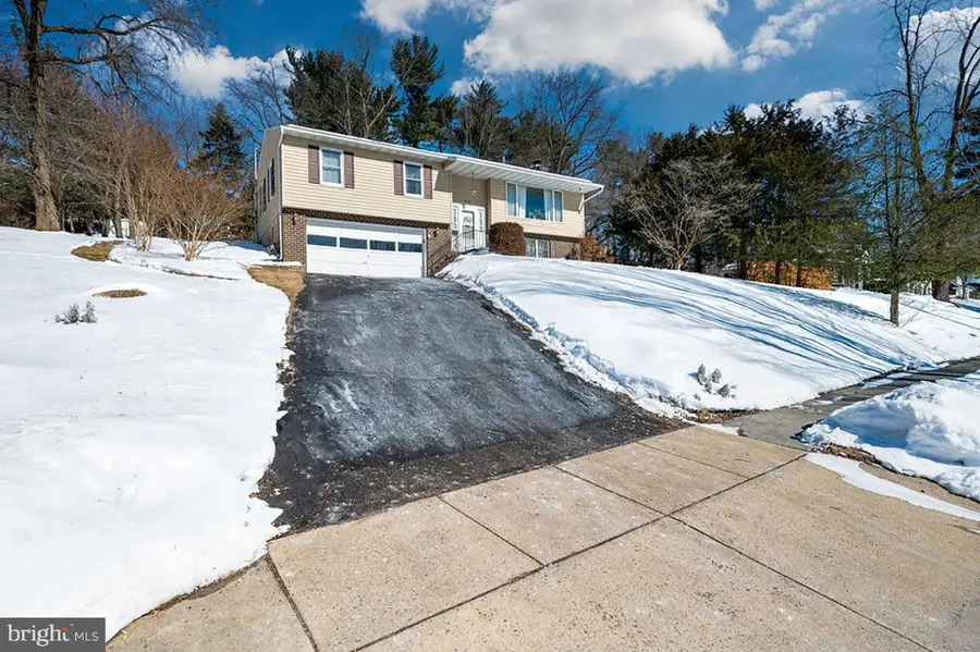 65 Wyomissing Hills Blvd, Reading, PA 19609 - Image #3