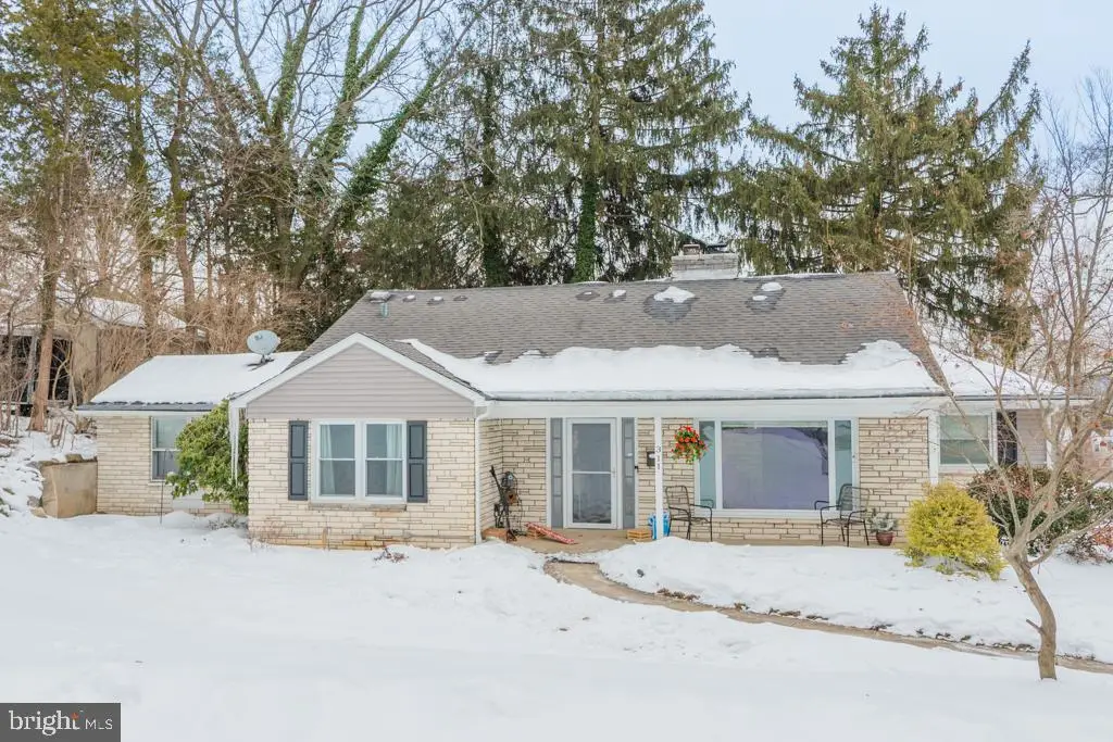 311 Lynoak Ave, Reading, PA 19607 - Image #1