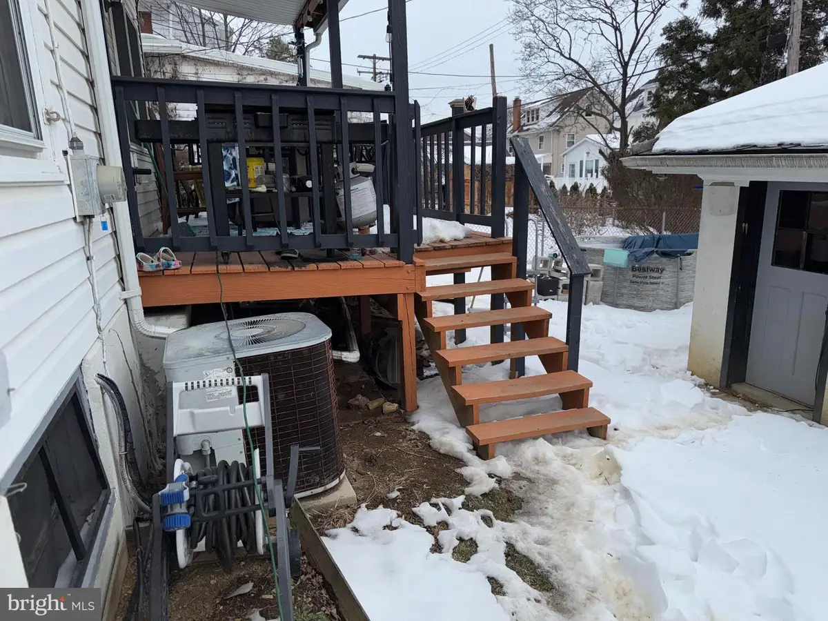 405 Carsonia Ave, Reading, PA 19606 - #1