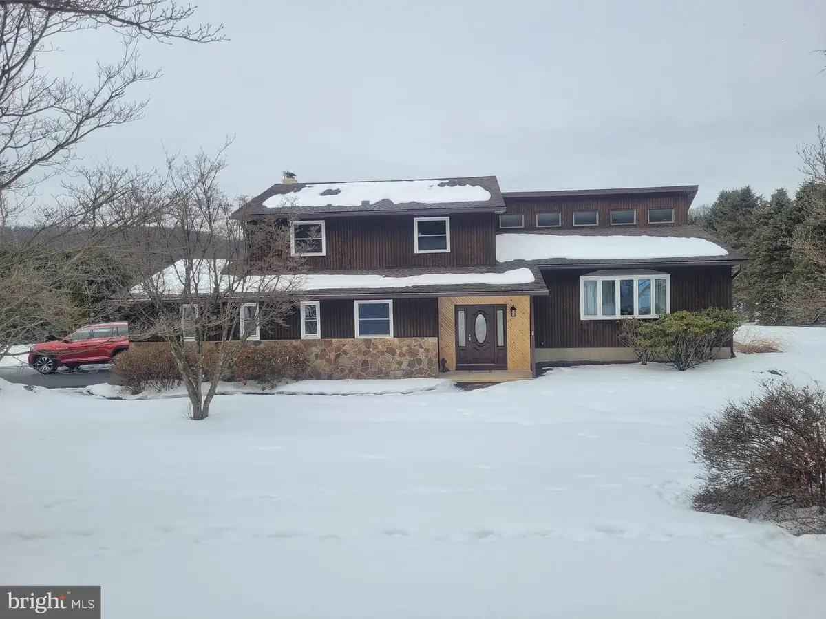 149 Bitting Rd, Alburtis, PA 18011 - #1