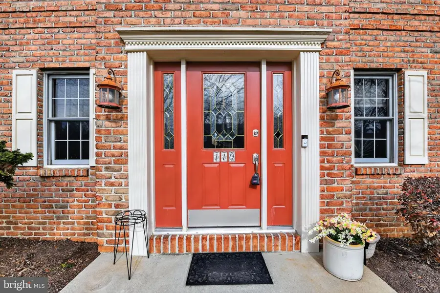 110 Pennsylvania Ave, Sinking Spring, PA 19608 - #3