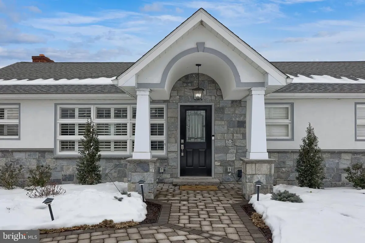 644 Brownsville Rd, Reading, PA 19608 - #1