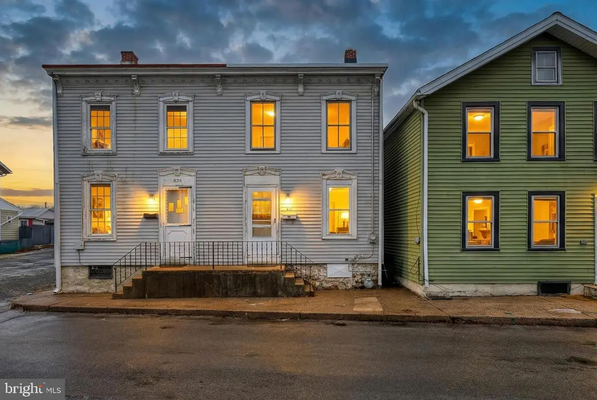 211 Washington St, Hamburg, PA 19526 - #1