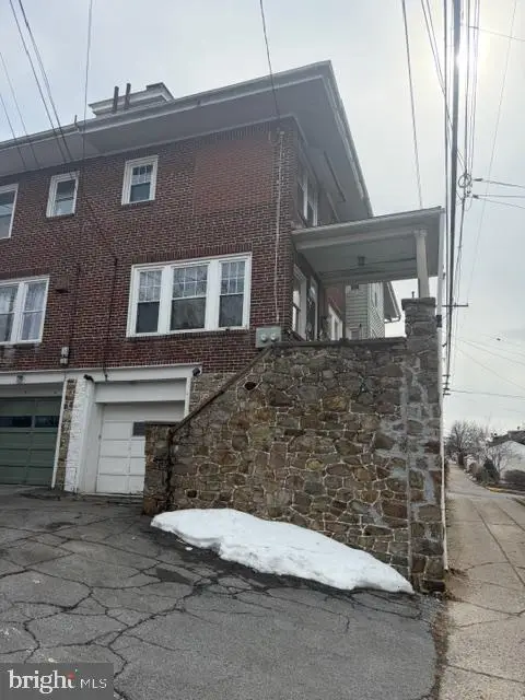 1319 Perry St, Reading, PA 19604 - #3