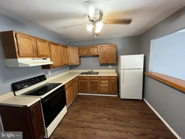 1735 Cotton St, Reading, PA 19606 - #3