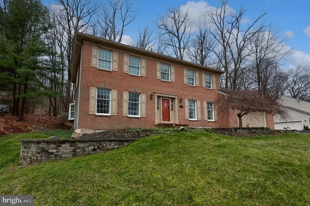 514 Arrowhead Trl, Sinking Spring, PA 19608 - #1