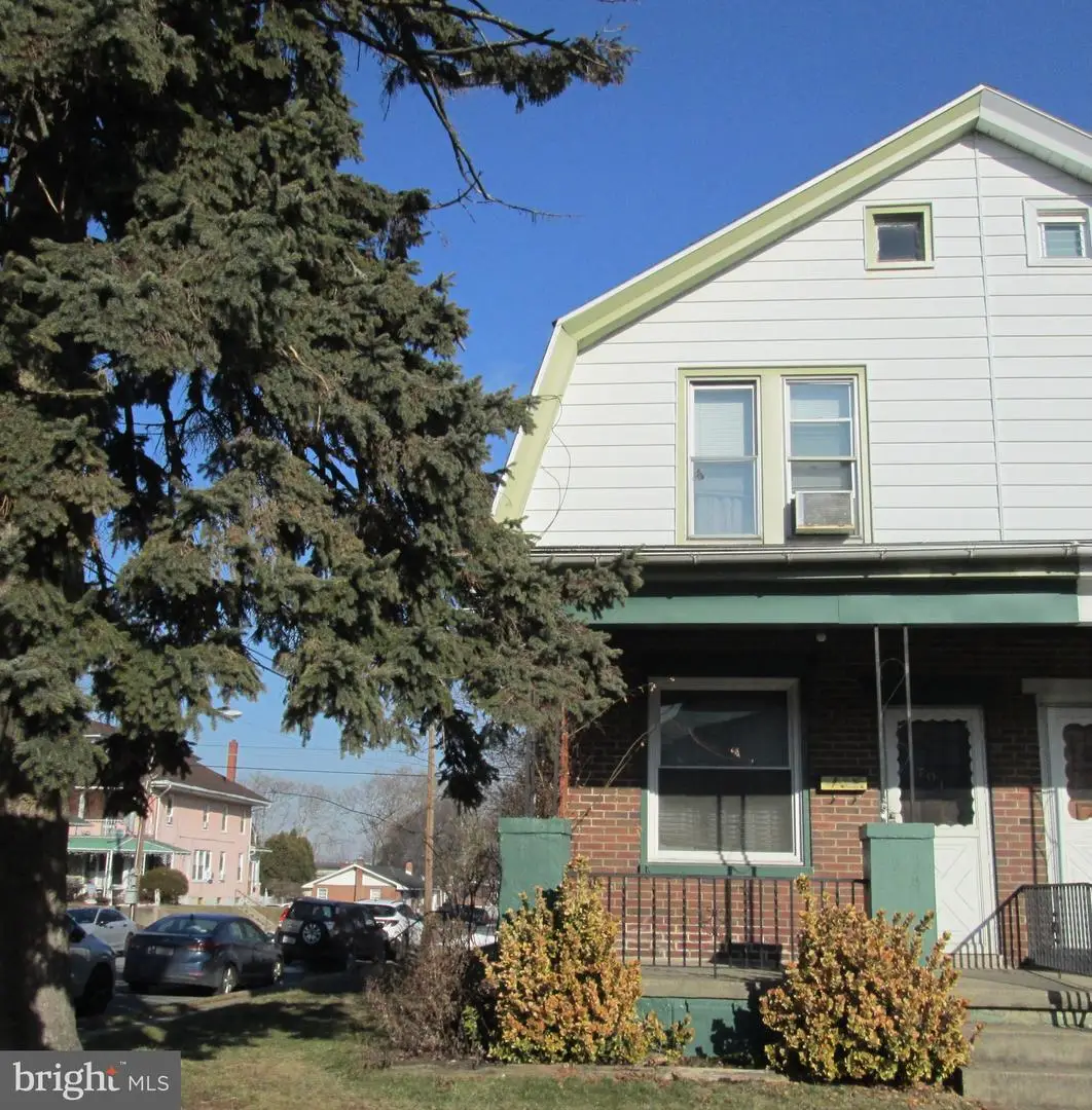 701 Alton Ave, Reading, PA 19605 - #1