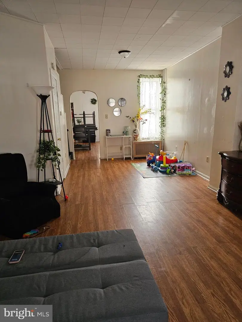 934 Greenwich St, Reading, PA 19604 - #1