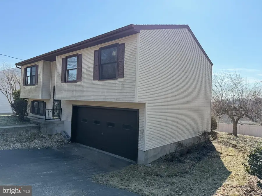 3804 Saint Lawrence Ave, Reading, PA 19606 - #3