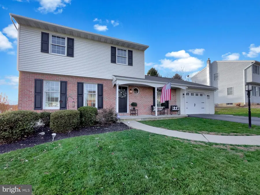 192 Faith Dr, Blandon, PA 19510 - #2