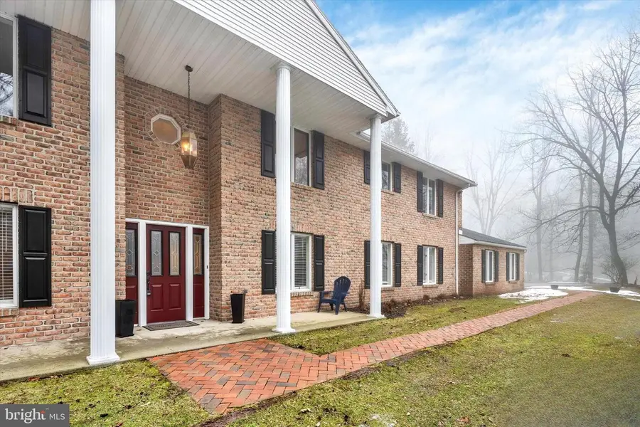 49 Fawn Dr, Reading, PA 19607 - #2