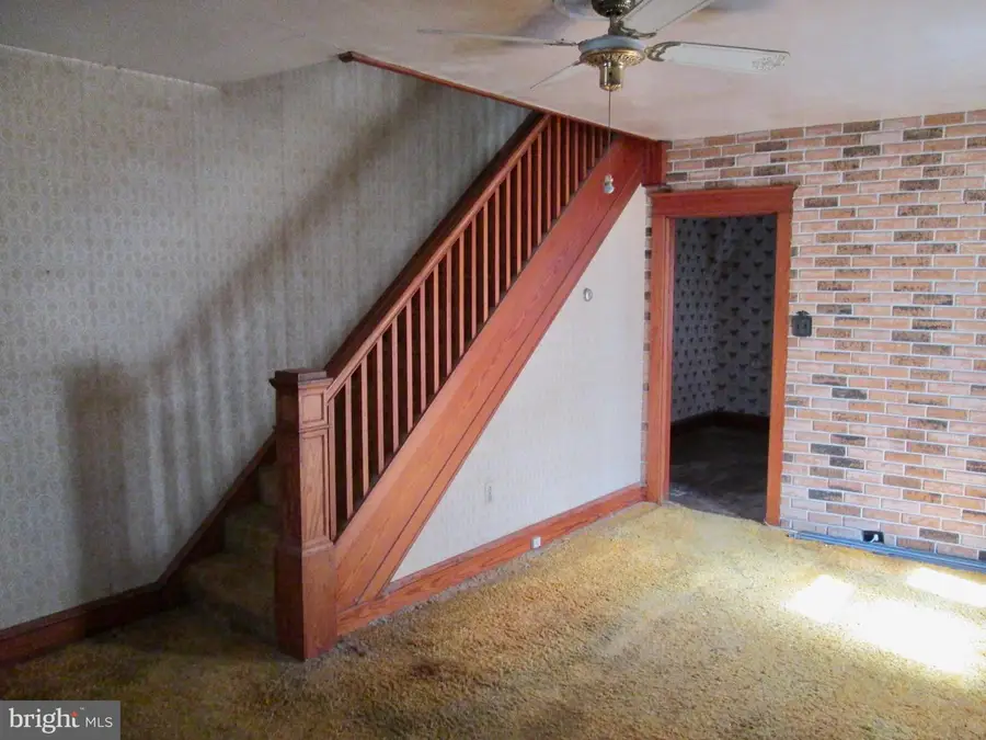 431 Raymond St, Reading, PA 19605 - #2