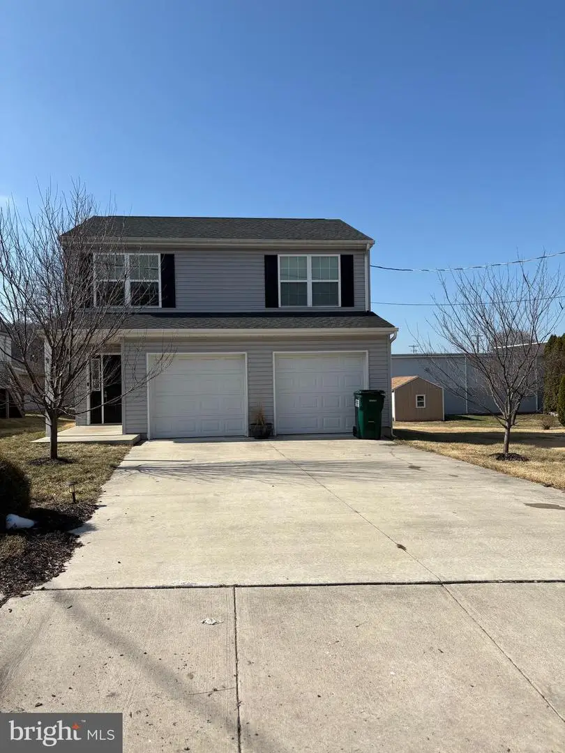 130 S Franklin St, Fleetwood, PA 19522 - #1