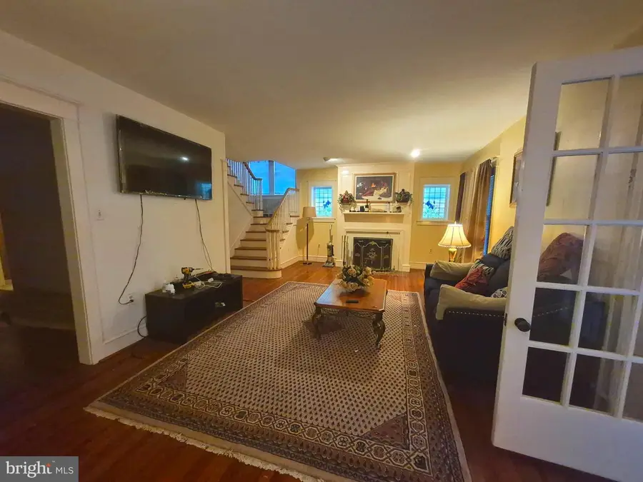 2446 Grandview Ave, Reading, PA 19606 - #3